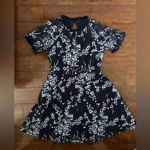 Kensie Women’s High Neck Blue Floral Embroidered A-Line Dress Size 12